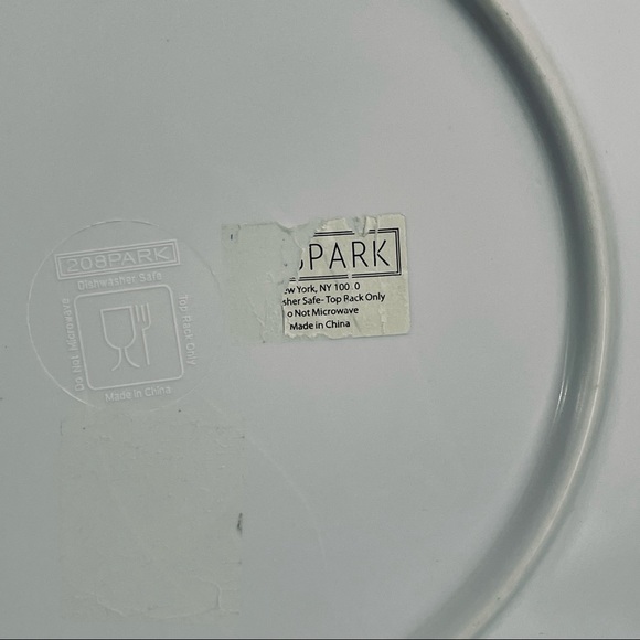 Poinsettia cardinal Christmas melamine dinner plates set of 4 - Picture 6 of 10